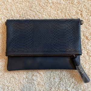 Gigi New York Crossbody Bag